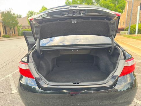 Used 2017 Toyota Camry SE FWD image 15