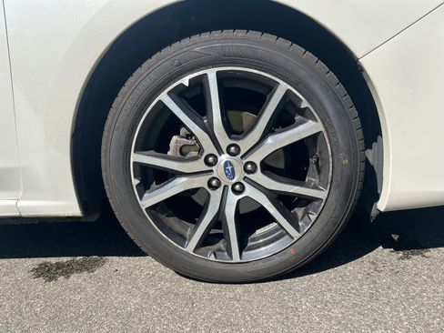 Used 2017 Subaru Impreza 2.0i Limited AWD/4WD image 11