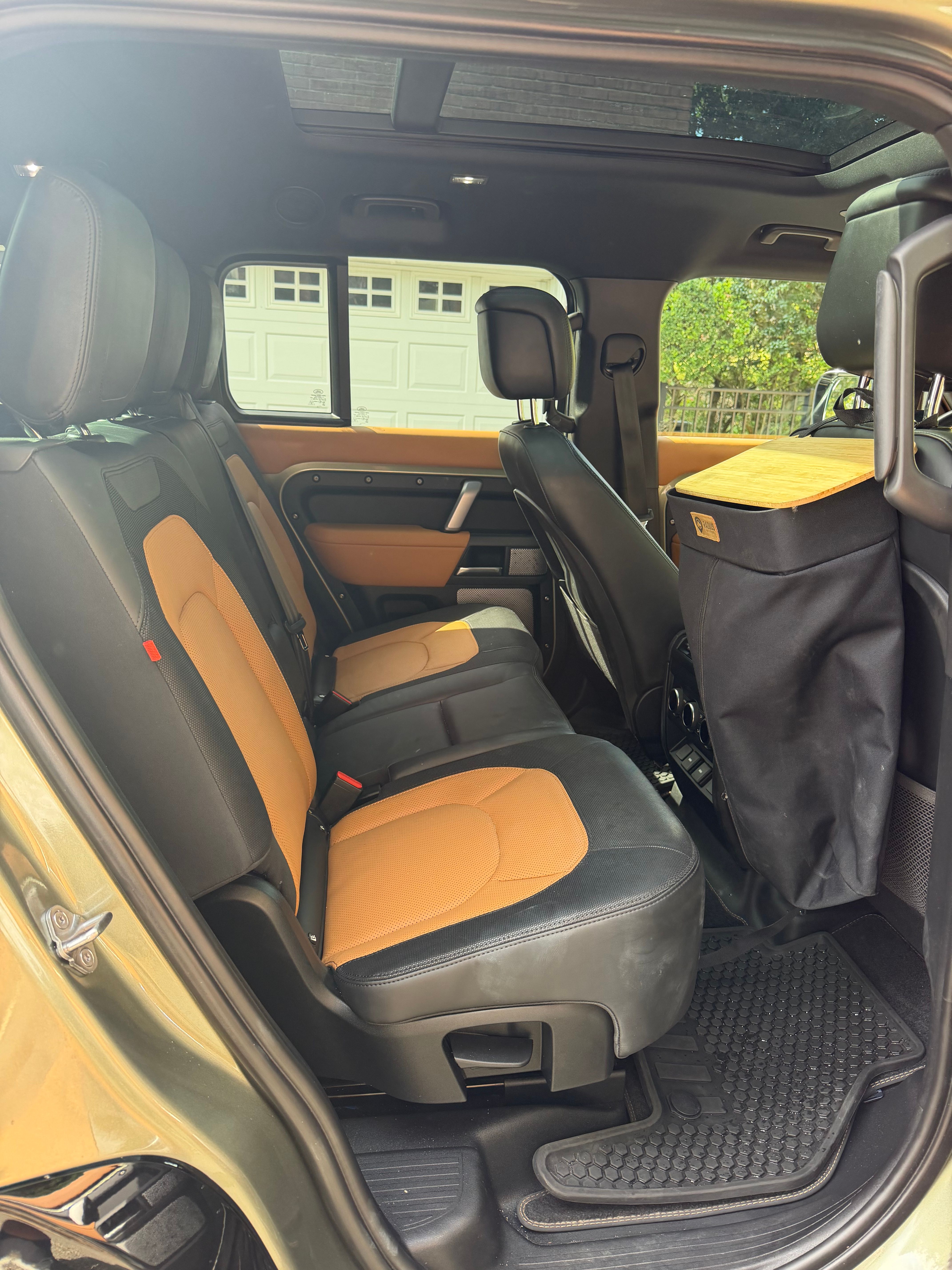 Used 2023 Land Rover Defender 130 X-Dynamic SE AWD/4WD image 13