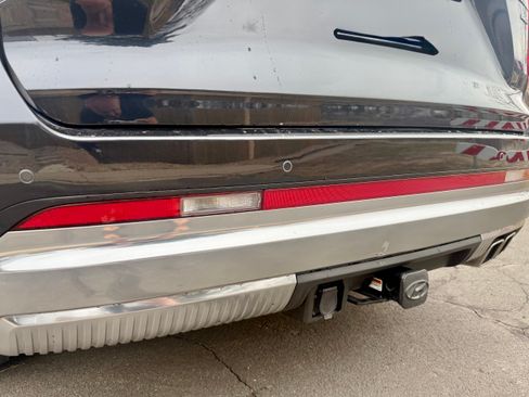 Used 2024 Hyundai Palisade Calligraphy image 5