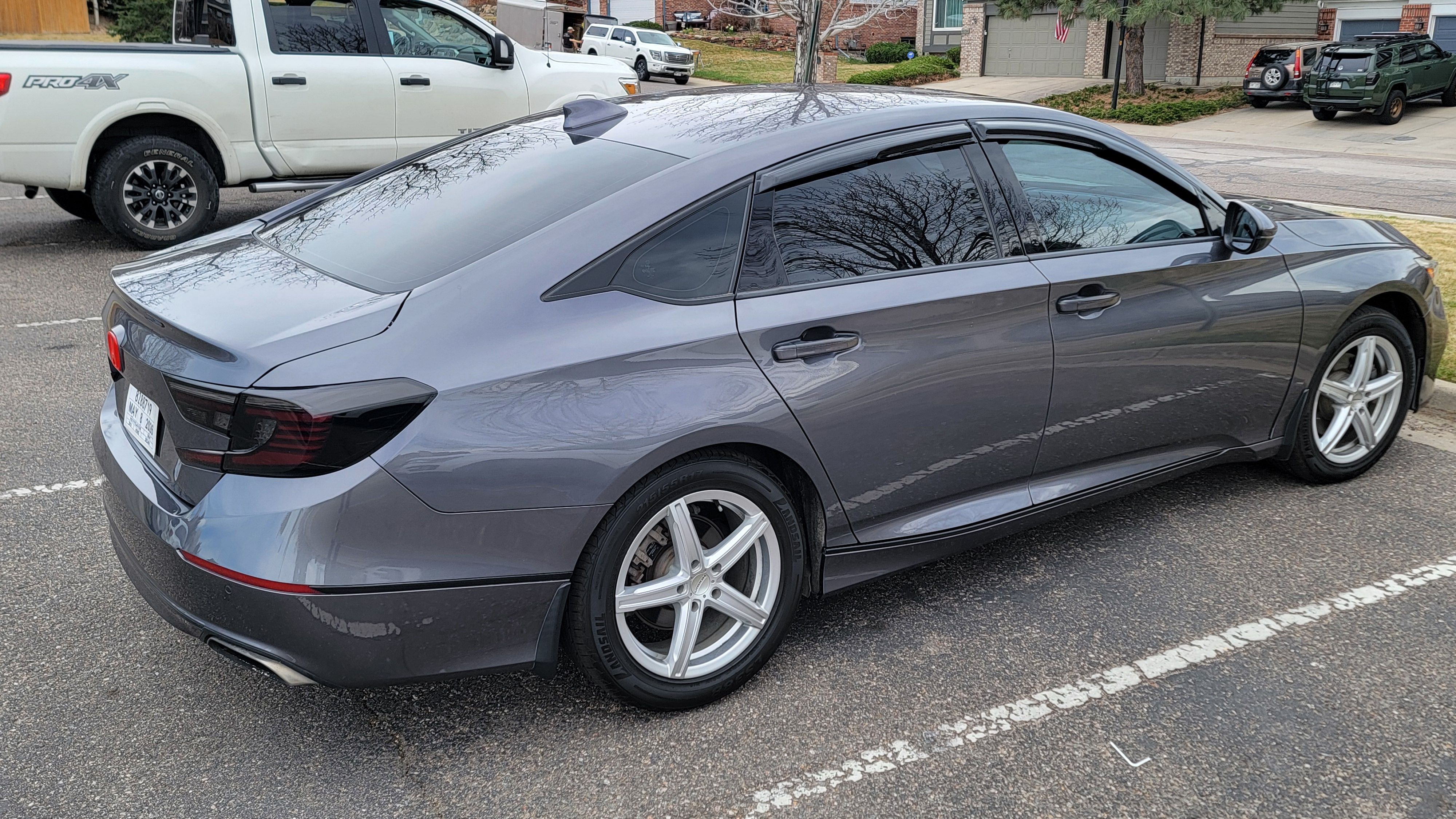 Used 2018 Honda Accord Touring image 8