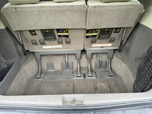 Used 2015 Toyota Sienna XLE Premium AWD/4WD image 8