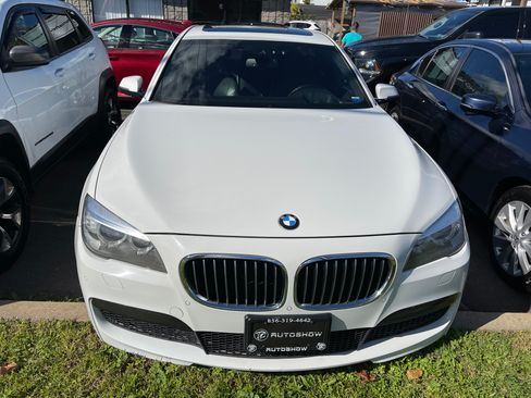 Used 2014 BMW 750Li xDrive image 6