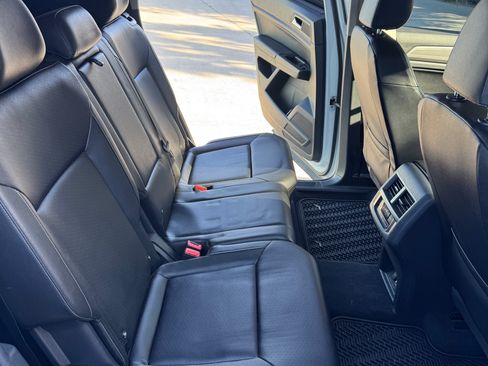 Used 2018 Volkswagen Atlas SE image 21