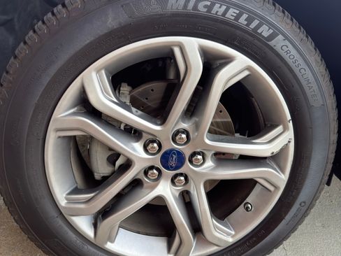 Used 2016 Ford Edge Titanium w/ Technology Package image 15