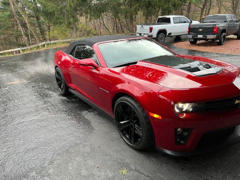 Used 2013 Chevrolet Camaro ZL1 RWD image 8