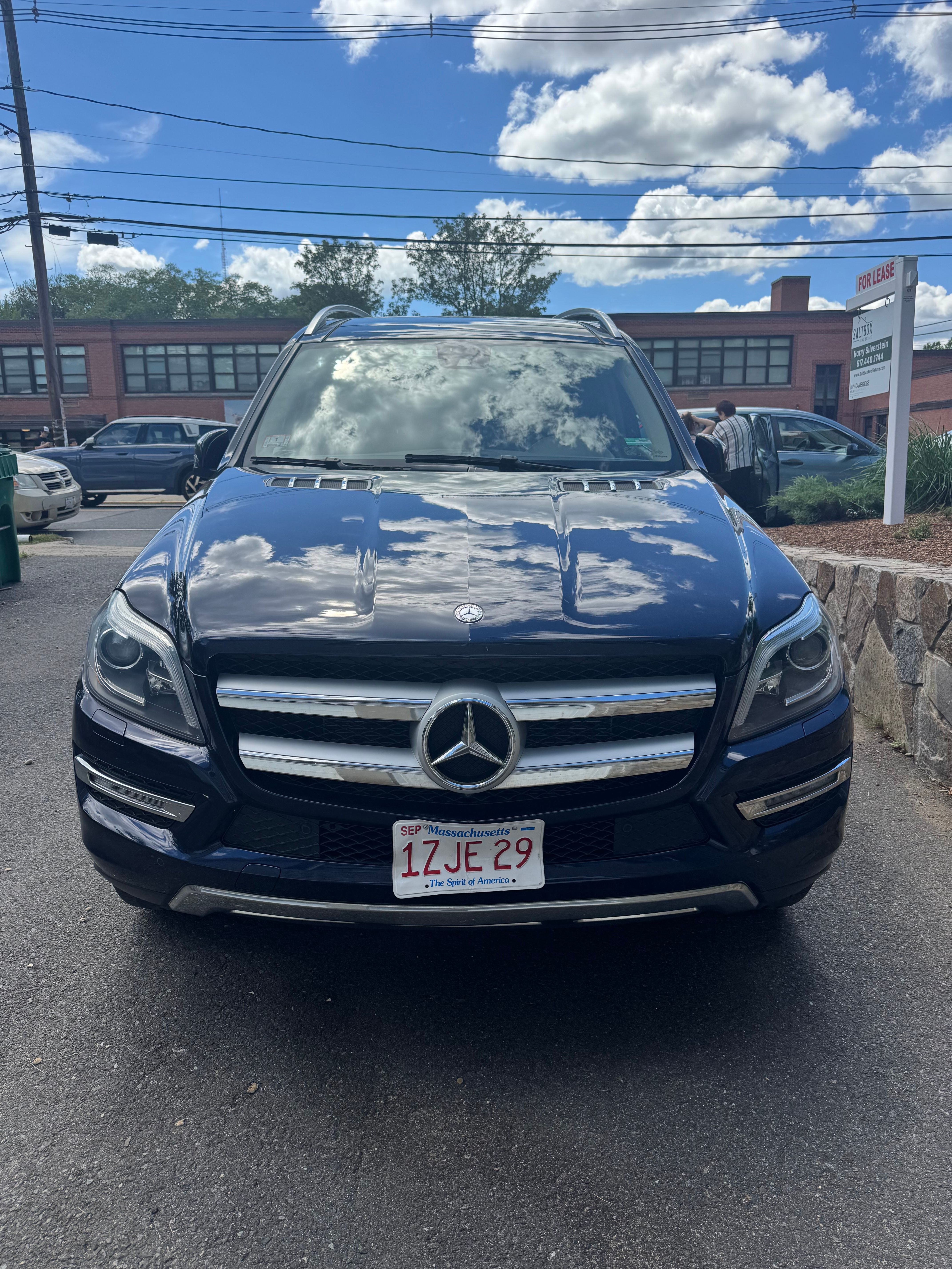 Used 2015 Mercedes-Benz GL 450 4MATIC image 1