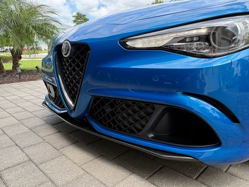 Used 2023 Alfa Romeo Giulia Quadrifoglio RWD image 5