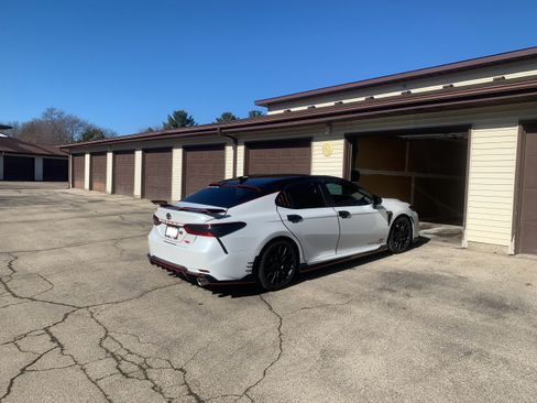 Used 2021 Toyota Camry TRD w/ TRD Package w/JBL Audio image 21