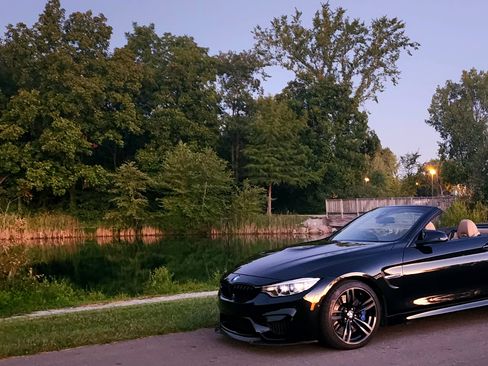 Used 2015 BMW M4 Convertible image 6