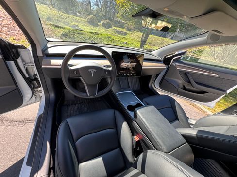 Used 2022 Tesla Model 3 image 5