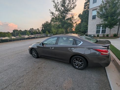 Used 2015 Nissan Altima 2.5 S w/ Sport Value Package image 13