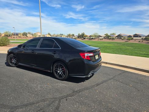 Used 2013 Toyota Camry SE image 27