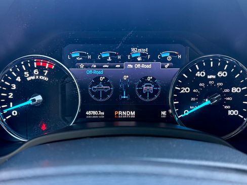 Used 2022 Ford F250 Lariat w/ FX4 Off-Road Package image 8