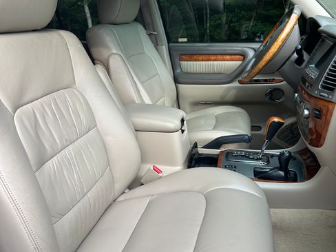 Used 2004 Lexus LX 470 4WD image 6