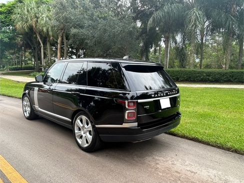 Used 2020 Land Rover Range Rover HSE image 5