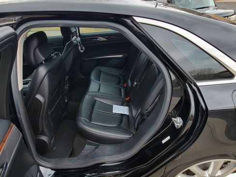 Used 2016 Lincoln MKZ AWD image 12