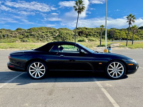 Used 2005 Jaguar XK8 Convertible image 8