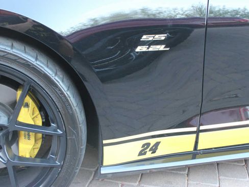 Used 2020 Chevrolet Camaro SS image 12