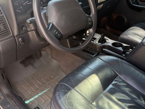 Used 2000 Jeep Cherokee Limited image 15