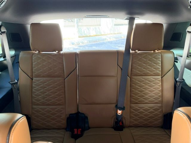 Used 2024 Cadillac Escalade Premium Luxury w/ Performance Package RWD image 9