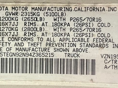 Used 2004 Toyota Tacoma PreRunner image 5