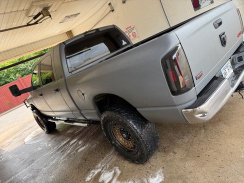 Used 2007 Dodge Ram 2500 Truck Laramie w/ Protection Group AWD/4WD image 8