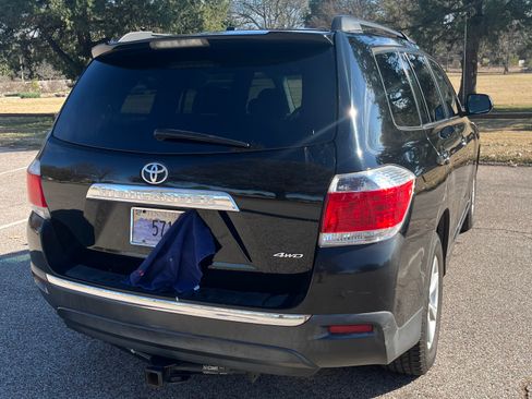 Used 2011 Toyota Highlander 4WD image 9