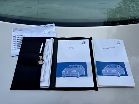 Used 2010 Volkswagen Jetta TDI image 21