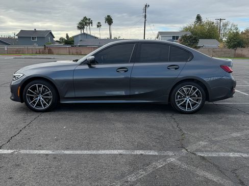 Used 2022 BMW 330i Sedan w/ Driving Assistance Package image 10