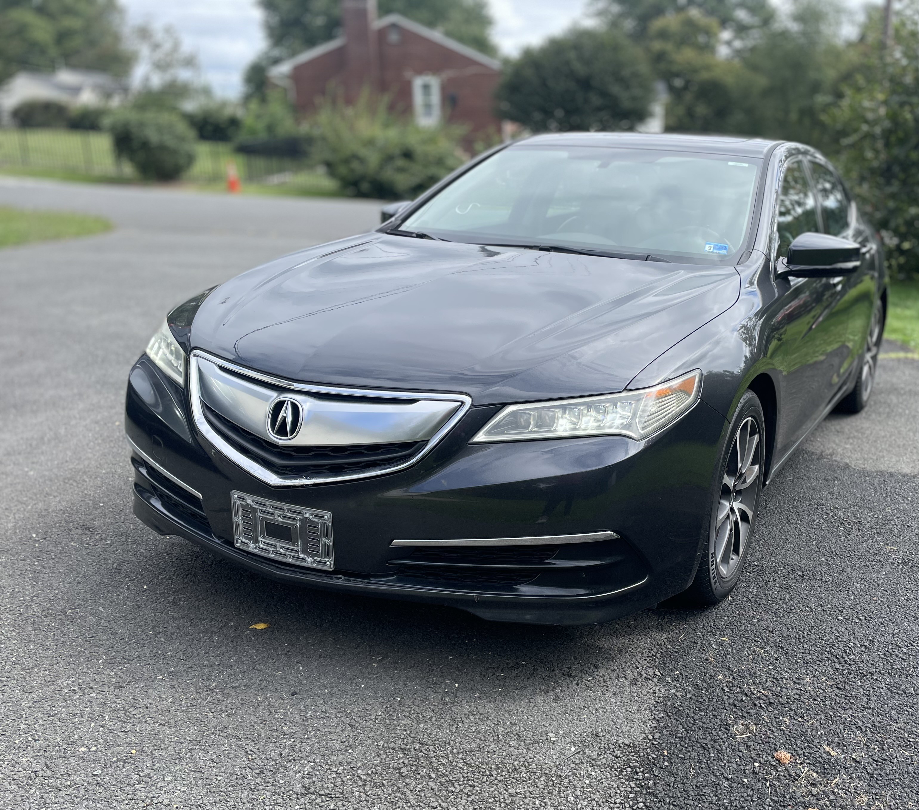 Used 2016 Acura TLX V6 FWD image 2