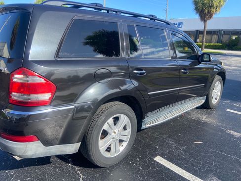 Used 2008 Mercedes-Benz GL 320 CDI 4MATIC image 11