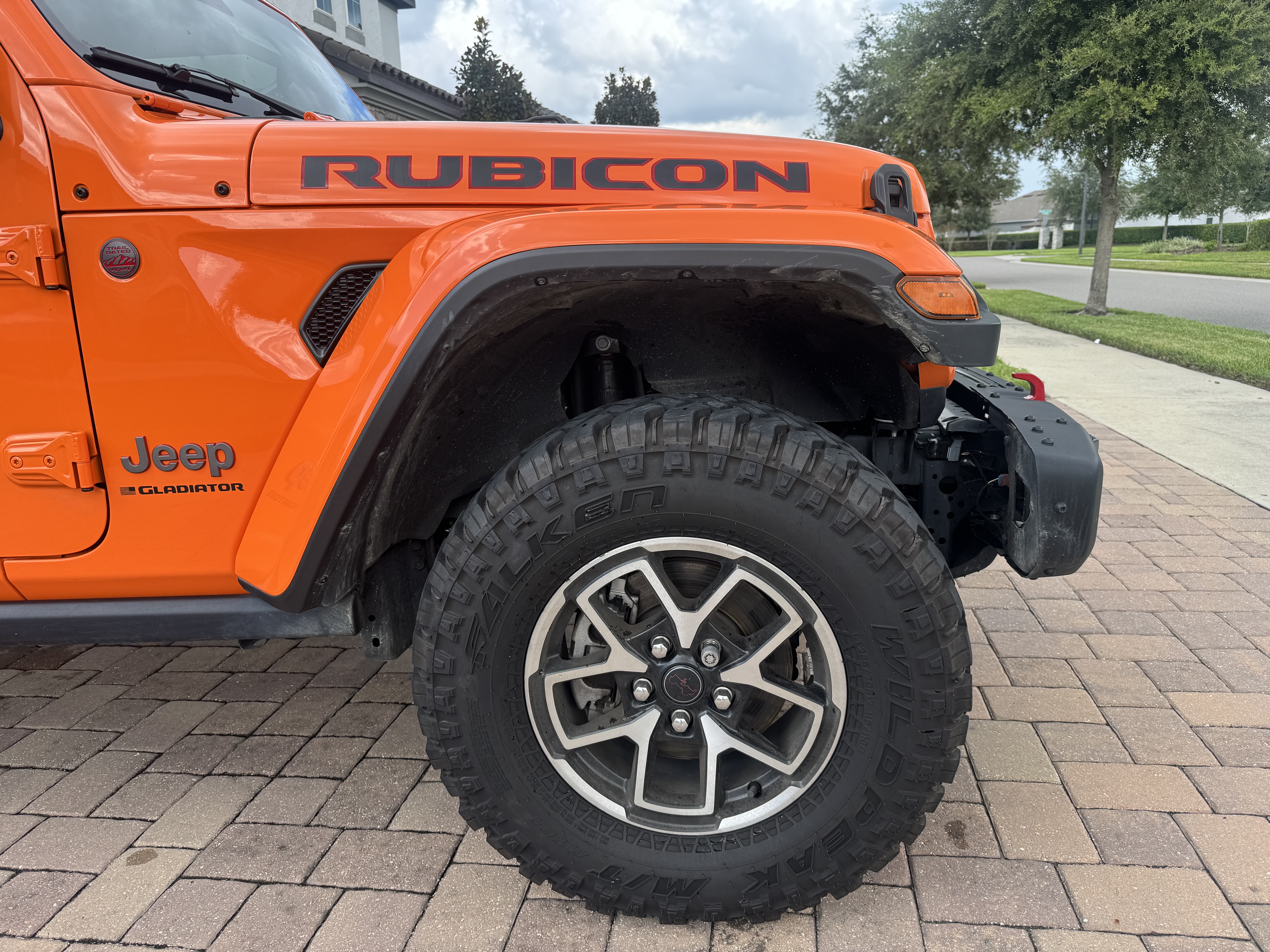 Used 2025 Jeep Gladiator Rubicon AWD/4WD image 5