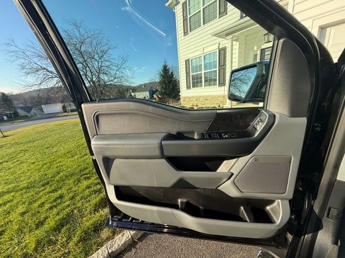 Used 2021 Ford F150 Lariat w/ Equipment Group 502A High image 26