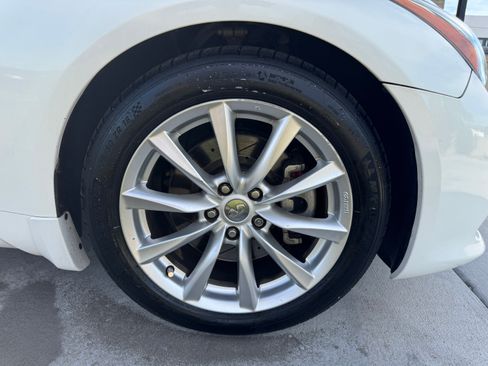 Used 2013 INFINITI G37 Journey w/ Premium Pkg image 11