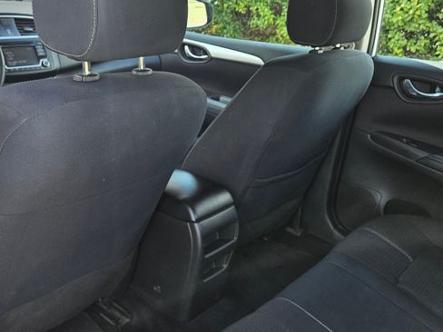 Used 2018 Nissan Sentra S image 11