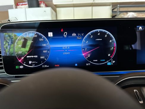 Used 2025 Mercedes-Benz GLE 53 AMG 4MATIC image 17