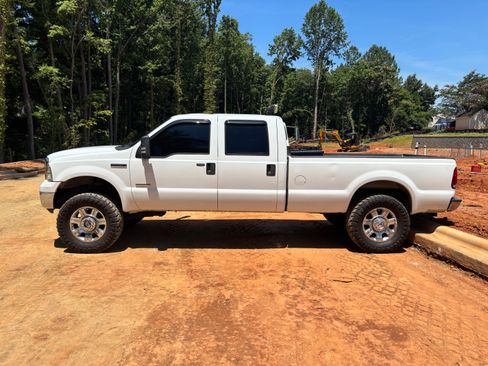Used 2006 Ford F350 XLT AWD/4WD image 6