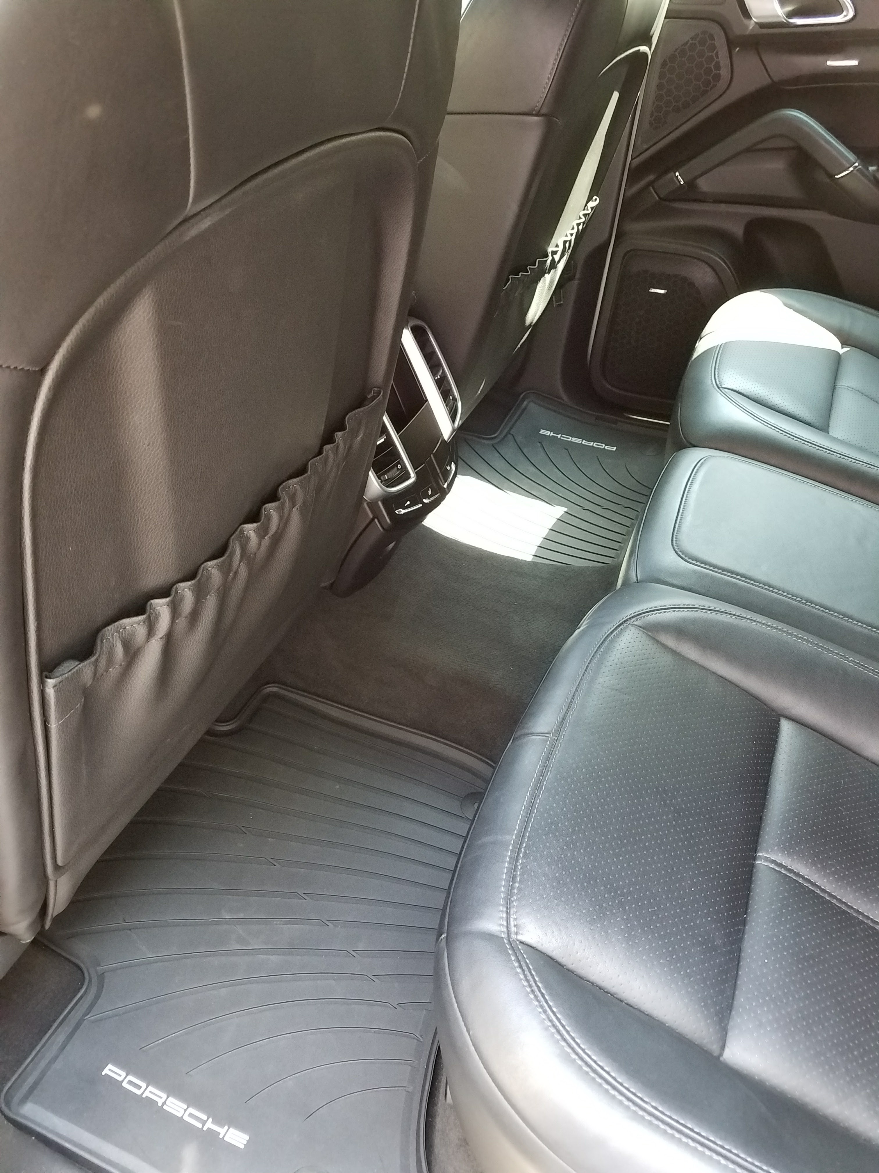 Used 2011 Porsche Cayenne S AWD/4WD image 14