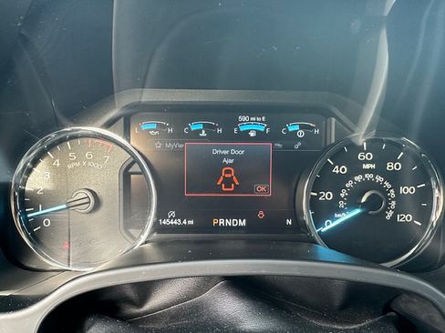 Used 2018 Ford F150 Lariat w/ Equipment Group 502A Luxury image 9