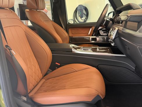 Used 2025 Mercedes-Benz G 580 w/ EQ Technology image 6