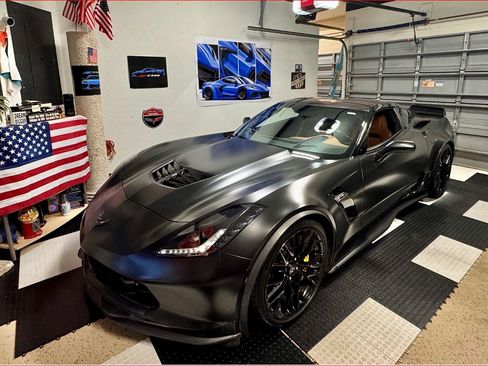 Used 2016 Chevrolet Corvette Z06 w/ 2LZ Preferred Equipment Group RWD image 1
