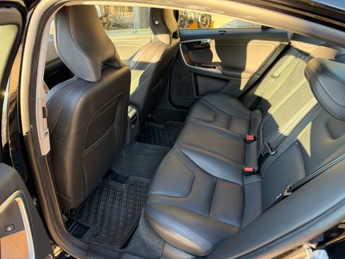 Used 2016 Volvo S60 T5 Premier w/ Climate Package image 8