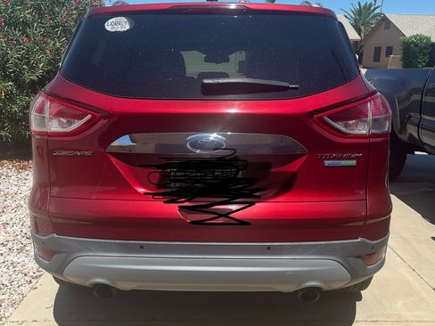 Used 2014 Ford Escape Titanium FWD image 6