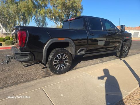 Used 2023 GMC Sierra 2500 AT4 w/ AT4 Premium Plus Package image 2