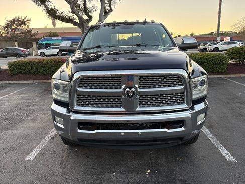 Used 2014 RAM 2500 Laramie image 2