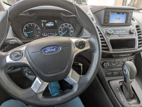Used 2019 Ford Transit Connect XL image 11