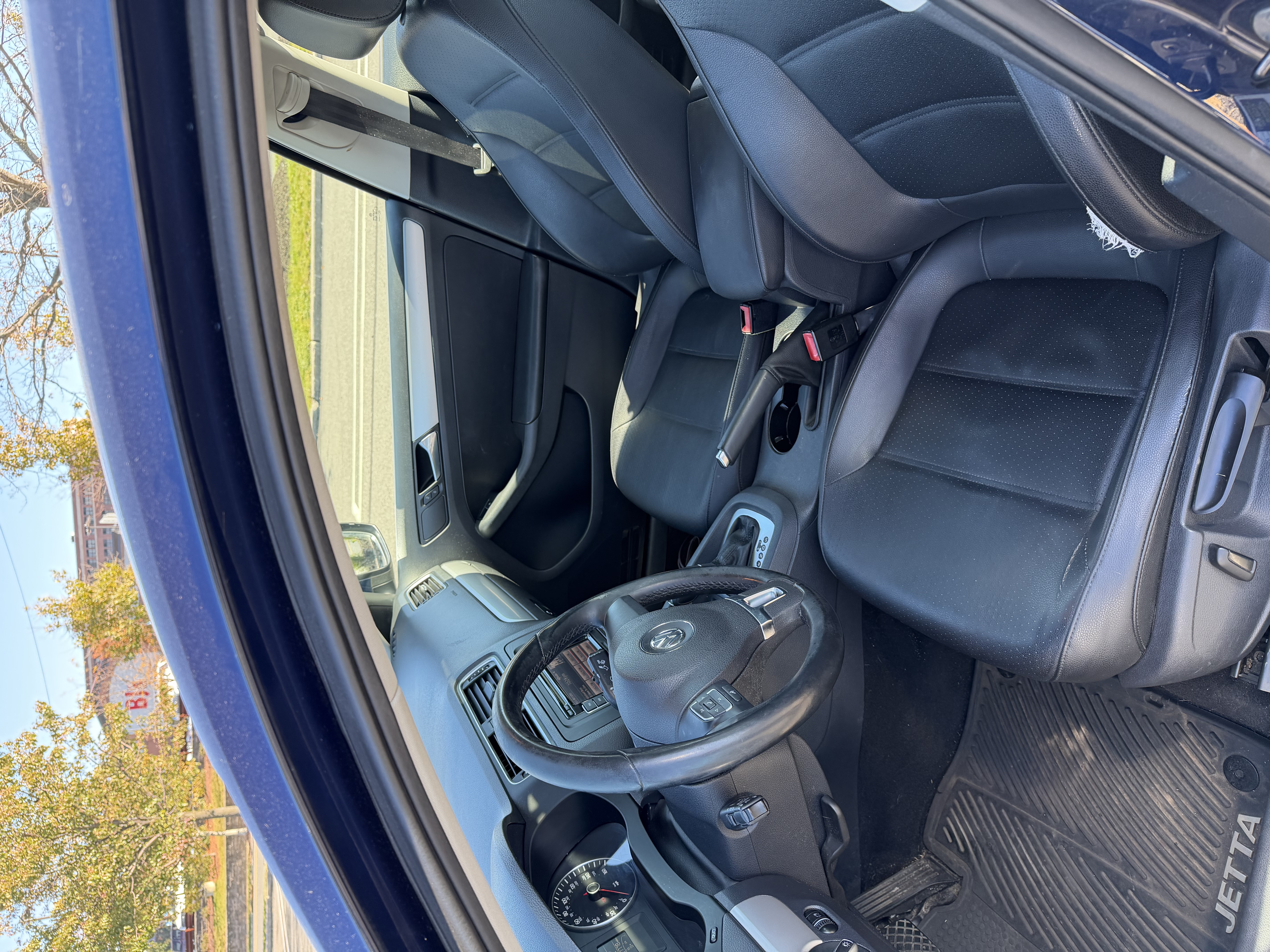 Used 2014 Volkswagen Jetta SE FWD image 9