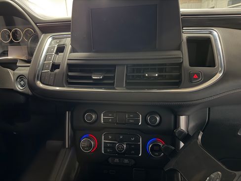 Used 2024 Chevrolet Suburban LS image 11