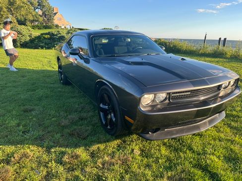Used 2013 Dodge Challenger SXT w/ Super Sport Group RWD image 14